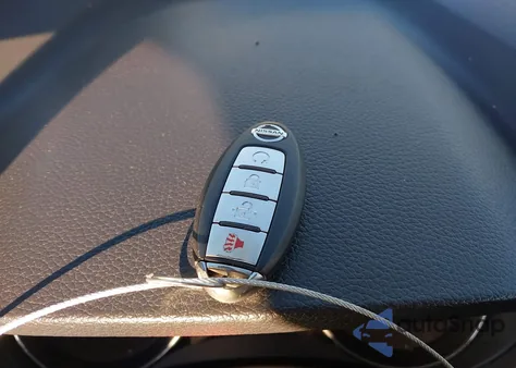 2017 Nissan Rogue Sv z USA, uszkodzony, nr VIN KNMAT2MV4HP583138